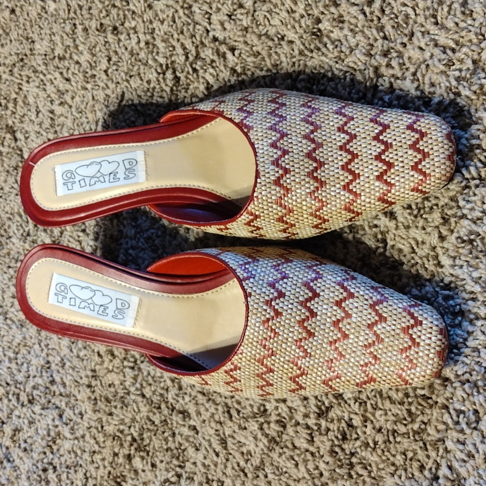 New Good Times women's heels size 9